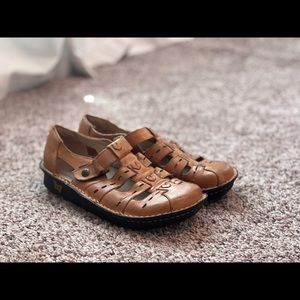 Pesca Cognac Sandal